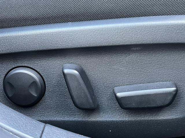 MAZDA3ファストバック 20Sプロアクティブ ツーリングセレクション 8.8インチマツダコネクト 360度ビューモニター 純正18インチAW スマートブレーキサポート パワーシート シートヒーター LEDヘッド ステアリングヒーター ブラインドスポット レーダークルーズ(8枚目)