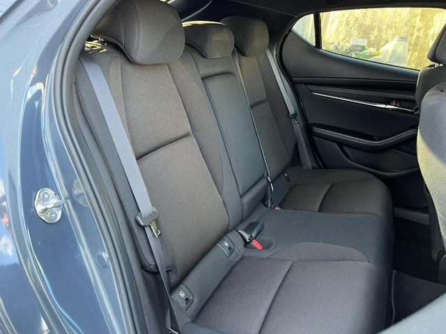 MAZDA3ファストバック 20Sプロアクティブ ツーリングセレクション 8.8インチマツダコネクト 360度ビューモニター 純正18インチAW スマートブレーキサポート パワーシート シートヒーター LEDヘッド ステアリングヒーター ブラインドスポット レーダークルーズ(10枚目)