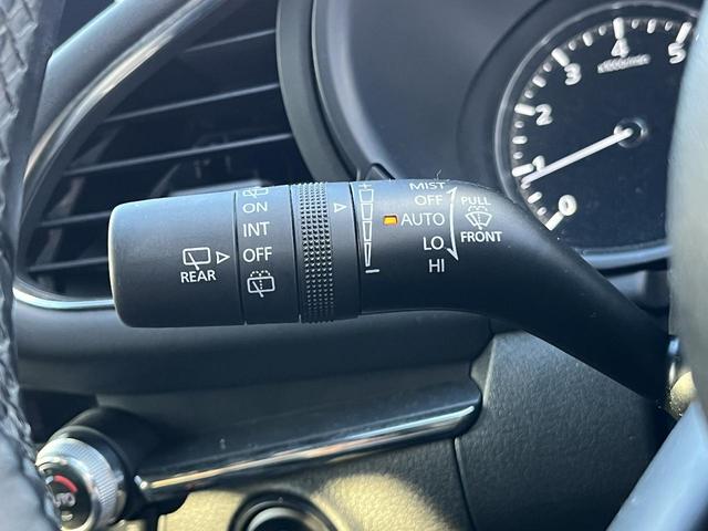 MAZDA3ファストバック 20Sプロアクティブ ツーリングセレクション 8.8インチマツダコネクト 360度ビューモニター 純正18インチAW スマートブレーキサポート パワーシート シートヒーター LEDヘッド ステアリングヒーター ブラインドスポット レーダークルーズ(42枚目)