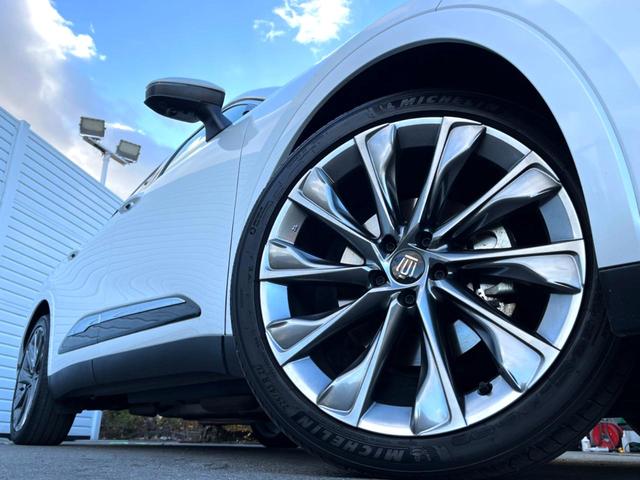 クラウンクロスオーバー Gアドバンスド・レザーパッケージ デジタルインナーミラー 黒革 純正12.3インチディスプレイオーディオ パノラミックビュー セーフティセンス パーキングサポートブレーキ 4眼LEDヘッド メモリー付パワーシート 純正21インチAW(17枚目)