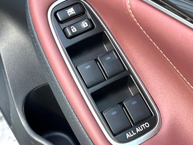 クラウンハイブリッド アスリートS ムーンルーフ アドバンストパッケージ 純正ナビ パノラミックビューモニター BBS製18インチAW HIDヘッド パワーシート シートヒーター レーダークルーズコントロール 革巻きステアリング 禁煙車(40枚目)