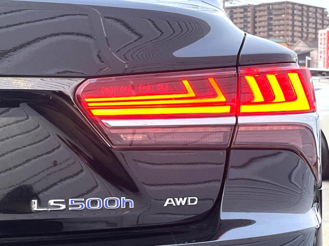 LS LS500h Fスポーツ ムーンルーフ デジタルインナーミラー モデリスタリヤスカート セーフティシステムプラスA 純正12.3インチナビ パノラミックビュー 黒革 パワーシート シートベンチレーション LEDヘッド 禁煙車(28枚目)