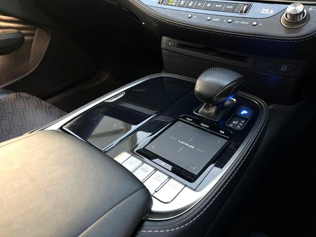 LS LS500h Fスポーツ ムーンルーフ デジタルインナーミラー モデリスタリヤスカート セーフティシステムプラスA 純正12.3インチナビ パノラミックビュー 黒革 パワーシート シートベンチレーション LEDヘッド 禁煙車(74枚目)