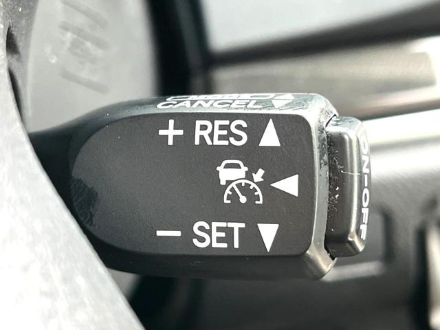 クラウンハイブリッド アスリートＳ　黒革　純正ＯＰ１８インチスパッタリングＡＷ　アドバンストパッケージ　純正ナビ　バックカメラ　インテリジェントクリアランスソナー　シートベンチレーション　ＨＩＤヘッド　レーダークルーズ　ＥＴＣ　禁煙車（5枚目）