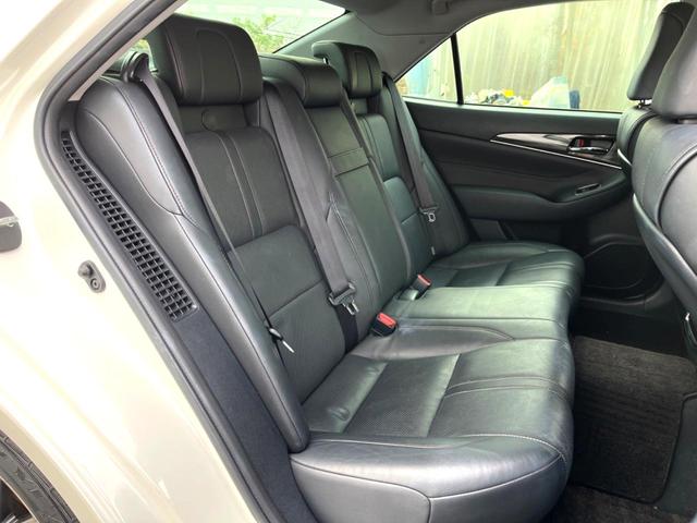 クラウンハイブリッド アスリートＳ　黒革　純正ＯＰ１８インチスパッタリングＡＷ　アドバンストパッケージ　純正ナビ　バックカメラ　インテリジェントクリアランスソナー　シートベンチレーション　ＨＩＤヘッド　レーダークルーズ　ＥＴＣ　禁煙車（10枚目）