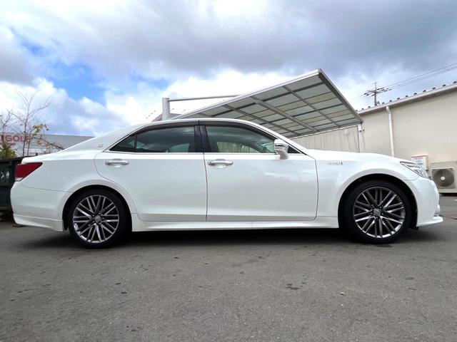 クラウンハイブリッド アスリートＳ　黒革　純正ＯＰ１８インチスパッタリングＡＷ　アドバンストパッケージ　純正ナビ　バックカメラ　インテリジェントクリアランスソナー　シートベンチレーション　ＨＩＤヘッド　レーダークルーズ　ＥＴＣ　禁煙車（37枚目）