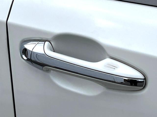 クラウンハイブリッド アスリートＳ　黒革　純正ＯＰ１８インチスパッタリングＡＷ　アドバンストパッケージ　純正ナビ　バックカメラ　インテリジェントクリアランスソナー　シートベンチレーション　ＨＩＤヘッド　レーダークルーズ　ＥＴＣ　禁煙車（38枚目）