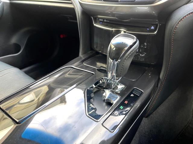 クラウンハイブリッド アスリートＳ　黒革　純正ＯＰ１８インチスパッタリングＡＷ　アドバンストパッケージ　純正ナビ　バックカメラ　インテリジェントクリアランスソナー　シートベンチレーション　ＨＩＤヘッド　レーダークルーズ　ＥＴＣ　禁煙車（59枚目）