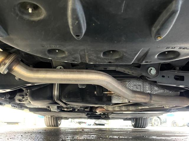 ＥＳ ＥＳ３００ｈ　Ｆスポーツ　マークレビンソン　黒革　ムールーフ　ブラインドスポット　セーフティシステムプラス　純正１２．３インチナビ　バックカメラ　純正１９インチＡＷ　革巻きステアリング　ステアリングヒーター　三眼ＬＥＤヘッド（21枚目）