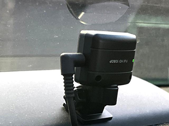 ＥＳ ＥＳ３００ｈ　Ｆスポーツ　マークレビンソン　黒革　ムールーフ　ブラインドスポット　セーフティシステムプラス　純正１２．３インチナビ　バックカメラ　純正１９インチＡＷ　革巻きステアリング　ステアリングヒーター　三眼ＬＥＤヘッド（52枚目）