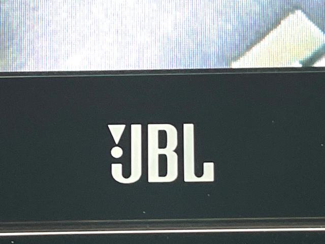 �y�i�a�k�T�E���h�V�X�e���z���[�J�[�I�v�V�����̍��i�ʃT�E���h�V�X�e���𓋍ځB��p�̃`���[�j���O���{���ꂽ�召�l�X�ȃX�s�[�J�[����ǎ��ȃT�E���h���t�ł��A�Տꊴ���ӂ�鉹����Ԃ����o���܂��B