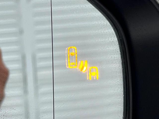 クラウンクロスオーバー Gアドバンスド・レザーパッケージ モデリスタエアロパーツセット フロマージュ革シート 純正12.3インチディスプレイオーディオ パノラミックビュー セーフティセンス 4眼LEDヘッド メモリー付パワーシート シートベンチレーション(6枚目)