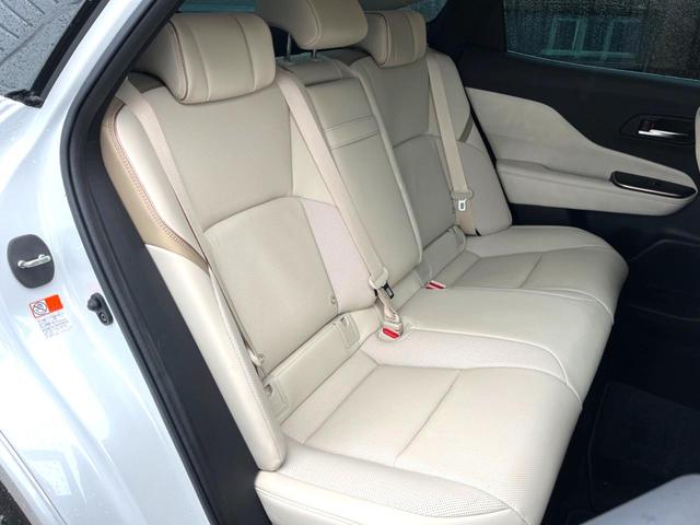 クラウンクロスオーバー Gアドバンスド・レザーパッケージ モデリスタエアロパーツセット フロマージュ革シート 純正12.3インチディスプレイオーディオ パノラミックビュー セーフティセンス 4眼LEDヘッド メモリー付パワーシート シートベンチレーション(11枚目)