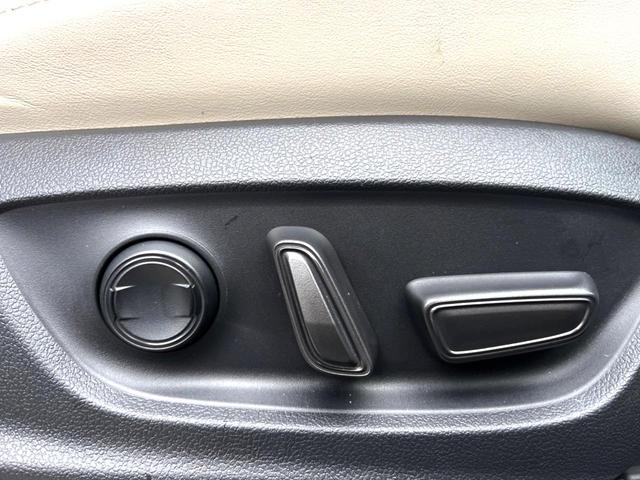 クラウンクロスオーバー Gアドバンスド・レザーパッケージ モデリスタエアロパーツセット フロマージュ革シート 純正12.3インチディスプレイオーディオ パノラミックビュー セーフティセンス 4眼LEDヘッド メモリー付パワーシート シートベンチレーション(26枚目)