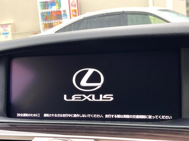 ＬＳ ＬＳ４６０　バージョンＣ　Ｉパッケージ　後期ムーンルーフ　モデリスタフロントスポイラー　プリクラッシュ　茶革　純正ナビ　バックカメラ　レーダークルーズ　ブラインドスポット　純正１８インチＡＷ　メモリー付パワーシート　ウッドコンビステアリング（5枚目）