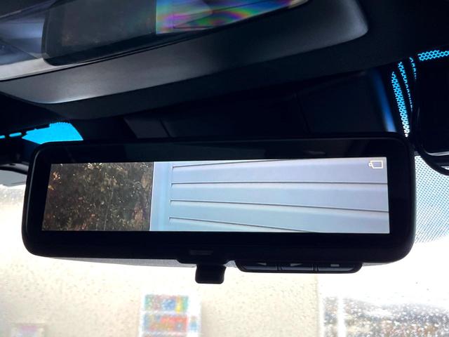 クラウンハイブリッド ＲＳアドバンス　後期　ムーンルーフ　黒革　純正１２．３インチナビ　パノラミックビュー　セーフティセンス　ブラインドスポット　メモリー付パワーシート　シートベンチレーション　三眼ＬＥＤヘッド　純正１８インチＡＷ　禁煙車（4枚目）