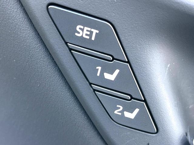 クラウンハイブリッド ＲＳアドバンス　後期　ムーンルーフ　黒革　純正１２．３インチナビ　パノラミックビュー　セーフティセンス　ブラインドスポット　メモリー付パワーシート　シートベンチレーション　三眼ＬＥＤヘッド　純正１８インチＡＷ　禁煙車（9枚目）