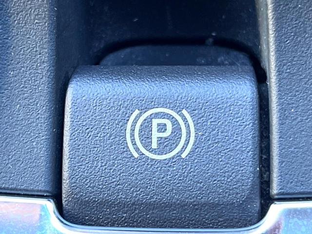 クラウンハイブリッド ＲＳアドバンス　後期　ムーンルーフ　黒革　純正１２．３インチナビ　パノラミックビュー　セーフティセンス　ブラインドスポット　メモリー付パワーシート　シートベンチレーション　三眼ＬＥＤヘッド　純正１８インチＡＷ　禁煙車（51枚目）