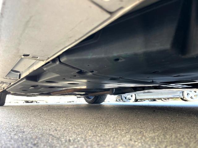 クラウンハイブリッド ＲＳアドバンス　後期　ムーンルーフ　黒革　純正１２．３インチナビ　パノラミックビュー　セーフティセンス　ブラインドスポット　メモリー付パワーシート　シートベンチレーション　三眼ＬＥＤヘッド　純正１８インチＡＷ　禁煙車（69枚目）