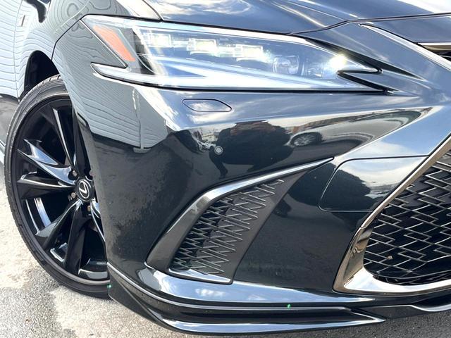 �y�O��k�d�c�w�b�h���C�g�z�X�^�C���b�V���Ȍ����ڂ̎O��k�d�c�w�b�h���C�g�𑕔���X�^�C�������łȂ��A��Ԃ̑��s�����E�ǍD�ň��S���Ă���肢�������܂��B