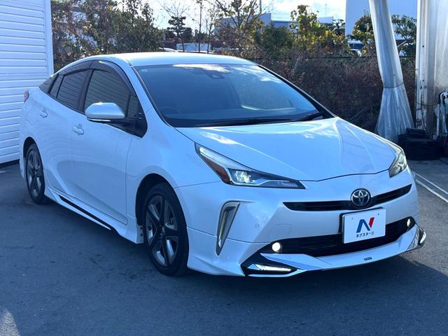 プリウス Ｓツーリングセレクション　後期　モデリスタフルエアロ　純正８インチディスプレイオーディオ　パノラミックビュー　セーフティセンス　インテリジェントクリアランスソナー　黒合皮シート　シートヒーター　ＬＥＤヘッド　純正１７インチＡＷ（17枚目）