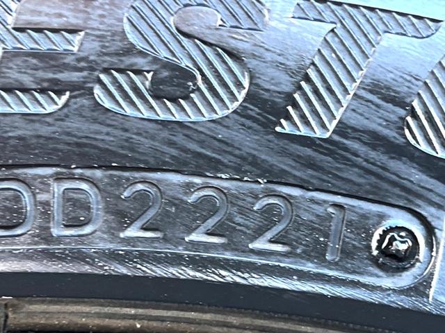 プリウス Ｓツーリングセレクション　後期　モデリスタフルエアロ　純正８インチディスプレイオーディオ　パノラミックビュー　セーフティセンス　インテリジェントクリアランスソナー　黒合皮シート　シートヒーター　ＬＥＤヘッド　純正１７インチＡＷ（24枚目）