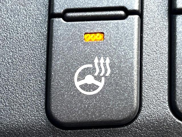 ＧＳ ＧＳ３５０　Ｆスポーツ　後期　三眼ＬＥＤヘッド　黒革　ブラインドスポット　クリアランスソナー　純正１２．３インチナビ　バックカメラ　レーダークルーズ　パワーシート　シートヒーター　シートベンチレーション　　純正１９インチＡＷ（8枚目）