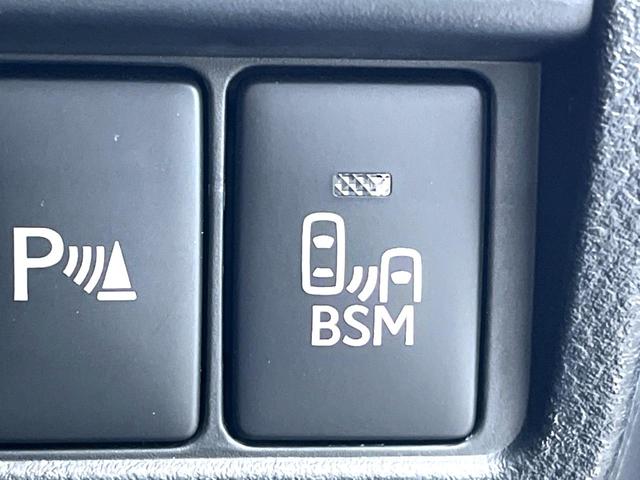 ＲＣ ＲＣ３００ｈ　Ｆスポーツ　後期　ムーンルーフ　角型三眼ＬＥＤヘッド　黒革　純正１０．３インチナビ　バックカメラ　クリアランスソナー　ブラインドスポット　パワーシート　シートベンチレーション　レーダークルーズ　純正１９インチＡＷ（53枚目）