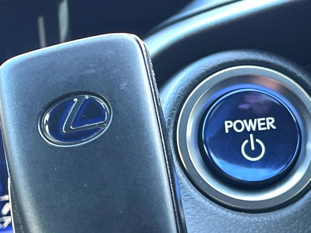 ＲＣ ＲＣ３００ｈ　Ｆスポーツ　後期　ムーンルーフ　角型三眼ＬＥＤヘッド　黒革　純正１０．３インチナビ　バックカメラ　クリアランスソナー　ブラインドスポット　パワーシート　シートベンチレーション　レーダークルーズ　純正１９インチＡＷ（57枚目）