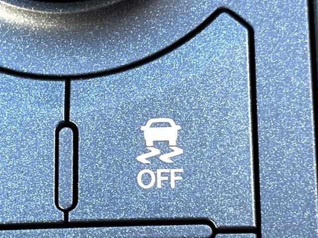 ＲＣ ＲＣ３００ｈ　Ｆスポーツ　後期　ムーンルーフ　角型三眼ＬＥＤヘッド　黒革　純正１０．３インチナビ　バックカメラ　クリアランスソナー　ブラインドスポット　パワーシート　シートベンチレーション　レーダークルーズ　純正１９インチＡＷ（62枚目）