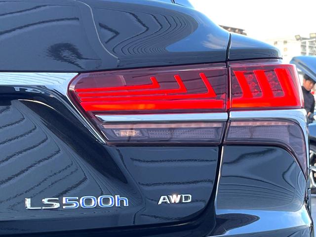 ＬＳ ＬＳ５００ｈ　エグゼクティブ　マークレビンソン　リアエンターテインメント　純正１２．３インチナビ　パノラミックビュー　デジタルインナーミラー　黒革　セーフティシステムプラス　メモリー付パワーシート　シートベンチレーション　ＢＳＭ（33枚目）