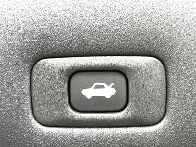 クラウンハイブリッド ＲＳ　リミテッド　モデリスタエアロ＆マフラー　セーフティパッケージプラス　ブラインドスポット　セーフティセンス　三眼ＬＥＤヘッド　純正ナビ　パノラミックビュー　パワーシート　シートヒーター　革巻きステアリング　禁煙車（43枚目）