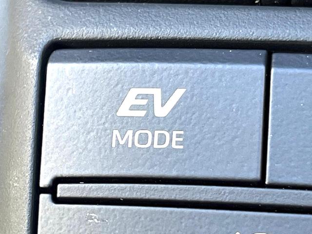 クラウンハイブリッド ＲＳ　リミテッド　モデリスタエアロ＆マフラー　セーフティパッケージプラス　ブラインドスポット　セーフティセンス　三眼ＬＥＤヘッド　純正ナビ　パノラミックビュー　パワーシート　シートヒーター　革巻きステアリング　禁煙車（68枚目）