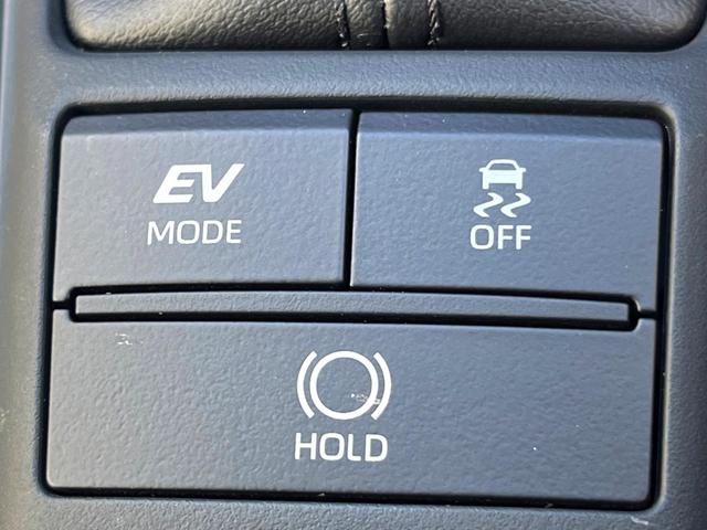 クラウンハイブリッド ＲＳ　リミテッド　モデリスタエアロ＆マフラー　セーフティパッケージプラス　ブラインドスポット　セーフティセンス　三眼ＬＥＤヘッド　純正ナビ　パノラミックビュー　パワーシート　シートヒーター　革巻きステアリング　禁煙車（69枚目）