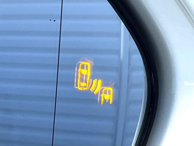 �y�u���C���h�X�|�b�g���j�^�[�z���s���A�h�A�~���[�̎��p�ɂȂ�₷���ӏ��Ɍ㑱�Ԃ��ڋ߂���ƃT�C�h�~���[�̃����Y�Ɍx����\���I�h���C�o�[�ɒ��ӊ��N�����Ă���܂��B