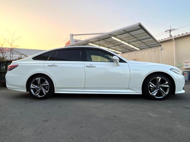 クラウンハイブリッド ＲＳアドバンス　セーフティパッケージプラス　レザーシートパッケージ　純正ナビ　パノラミックビュー　白革　シートベンチレーション　三眼ＬＥＤヘッド　純正１８インチＡＷ　メモリー付きパワーシート　ブラインドスポット　禁煙（37枚目）