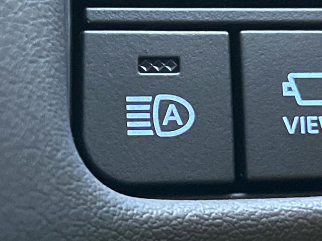 クラウンハイブリッド ＲＳアドバンス　セーフティパッケージプラス　レザーシートパッケージ　純正ナビ　パノラミックビュー　白革　シートベンチレーション　三眼ＬＥＤヘッド　純正１８インチＡＷ　メモリー付きパワーシート　ブラインドスポット　禁煙（48枚目）