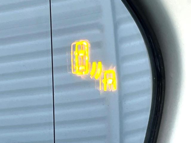 クラウンハイブリッド ＲＳアドバンス　セーフティパッケージプラス　レザーシートパッケージ　純正ナビ　パノラミックビュー　白革　シートベンチレーション　三眼ＬＥＤヘッド　純正１８インチＡＷ　メモリー付きパワーシート　ブラインドスポット　禁煙（67枚目）