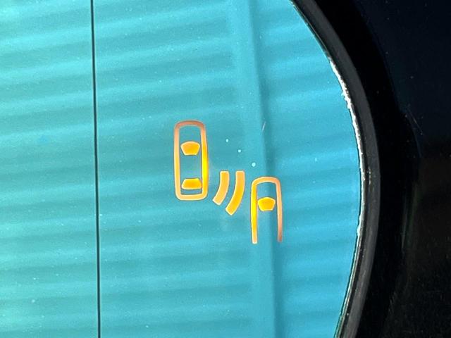 �y�u���C���h�X�|�b�g���j�^�[�z���s���A�h�A�~���[�̎��p�ɂȂ�₷���ӏ��Ɍ㑱�Ԃ��ڋ߂���ƃT�C�h�~���[�̃����Y�Ɍx����\���I�h���C�o�[�ɒ��ӊ��N�����Ă���܂��B