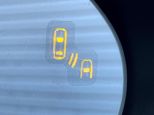 �y�u���C���h�X�|�b�g���j�^�����O�z���s���A�h�A�~���[�̎��p�ɂȂ�₷���ӏ��Ɍ㑱�Ԃ��ڋ߂���ƃT�C�h�~���[�t�߂Ɍx����\���A�h���C�o�[�ɒ��ӊ��N�����Ă���܂��B