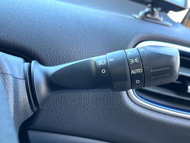 プリウス Sツーリングセレクション モデリスタエアロ 純正ナビ バックカメラ LEDヘッド 黒合皮シート シートヒーター 純正17インチブラック塗装AW 横滑り防止 ETC スマートキー オートライト Bluetooth 禁煙車(47枚目)