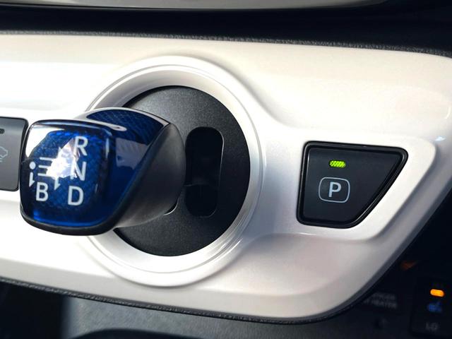 プリウス Sツーリングセレクション モデリスタエアロ 純正ナビ バックカメラ LEDヘッド 黒合皮シート シートヒーター 純正17インチブラック塗装AW 横滑り防止 ETC スマートキー オートライト Bluetooth 禁煙車(50枚目)