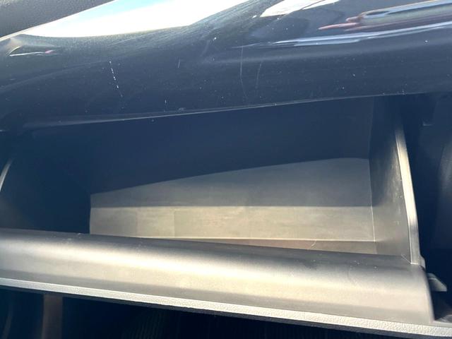 プリウス Sツーリングセレクション モデリスタエアロ 純正ナビ バックカメラ LEDヘッド 黒合皮シート シートヒーター 純正17インチブラック塗装AW 横滑り防止 ETC スマートキー オートライト Bluetooth 禁煙車(59枚目)