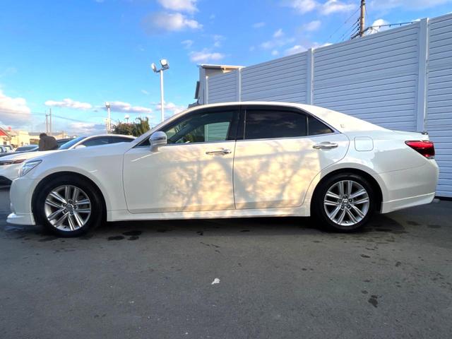 クラウン アスリートＳ　モデリスタエアロ　プリクラッシュセーフティ　レーダークルーズ　インテリジェントクリアランスソナー　黒革シート　シートベンチレーション　純正ナビ　バックソナー　ＨＩＤヘッドライト　純正１７インチＡＷ（27枚目）