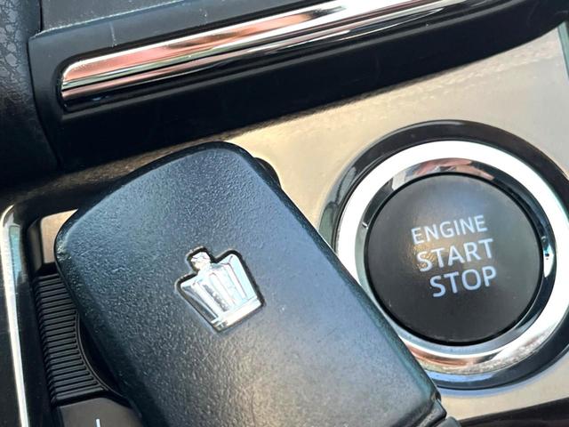 クラウン アスリートＳ　モデリスタエアロ　プリクラッシュセーフティ　レーダークルーズ　インテリジェントクリアランスソナー　黒革シート　シートベンチレーション　純正ナビ　バックソナー　ＨＩＤヘッドライト　純正１７インチＡＷ（49枚目）