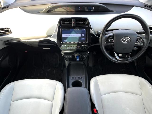 プリウス Sツーリングセレクション 後期 モデリスタエアロ クールグレー内装/合皮シート セーフティセンス 純正ナビ バックカメラ レーダークルーズ シートヒーター 純正17インチブラック塗装AW ハイビームアシスト ETC 禁煙車(2枚目)