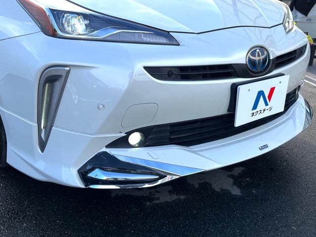 プリウス Sツーリングセレクション 後期 モデリスタエアロ クールグレー内装/合皮シート セーフティセンス 純正ナビ バックカメラ レーダークルーズ シートヒーター 純正17インチブラック塗装AW ハイビームアシスト ETC 禁煙車(3枚目)