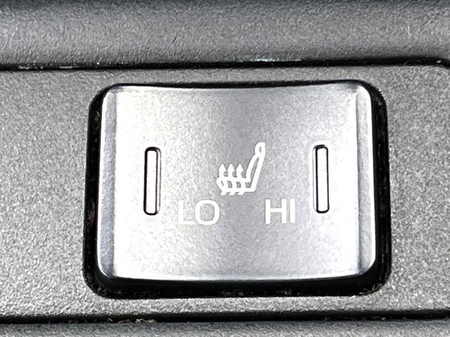 プリウス Sツーリングセレクション 後期 モデリスタエアロ クールグレー内装/合皮シート セーフティセンス 純正ナビ バックカメラ レーダークルーズ シートヒーター 純正17インチブラック塗装AW ハイビームアシスト ETC 禁煙車(8枚目)