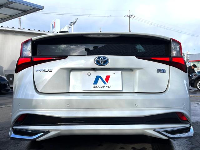 プリウス Sツーリングセレクション 後期 モデリスタエアロ クールグレー内装/合皮シート セーフティセンス 純正ナビ バックカメラ レーダークルーズ シートヒーター 純正17インチブラック塗装AW ハイビームアシスト ETC 禁煙車(14枚目)