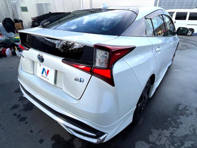 プリウス Sツーリングセレクション 後期 モデリスタエアロ クールグレー内装/合皮シート セーフティセンス 純正ナビ バックカメラ レーダークルーズ シートヒーター 純正17インチブラック塗装AW ハイビームアシスト ETC 禁煙車(18枚目)